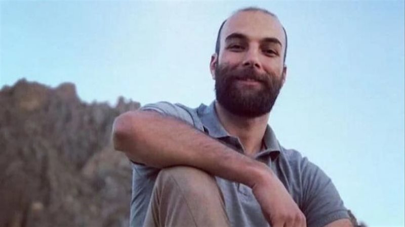 روزبيه بيري