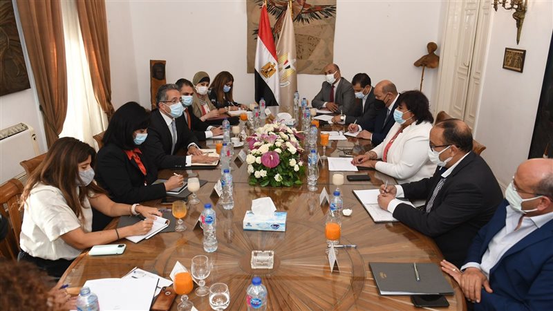 اجتماع وزيرا السياحة
