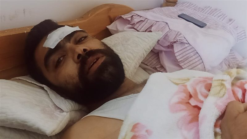 شاب ينقذ طفلتين من