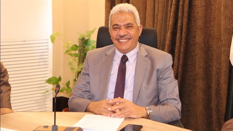 الدكتور محمود صديق