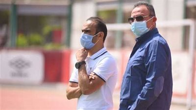 الخطيب يحضر مران الأهلي لدعم اللاعبين قبل السوبر 