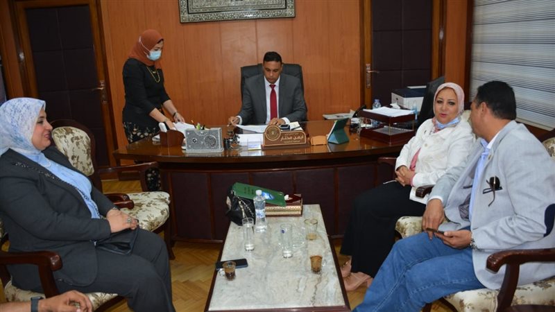 اجتماع محافظ الدقهلية