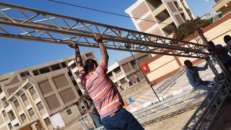 بدء فعاليات المسرح