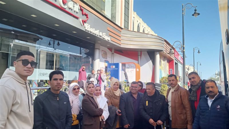السياحة تنظم رحلة