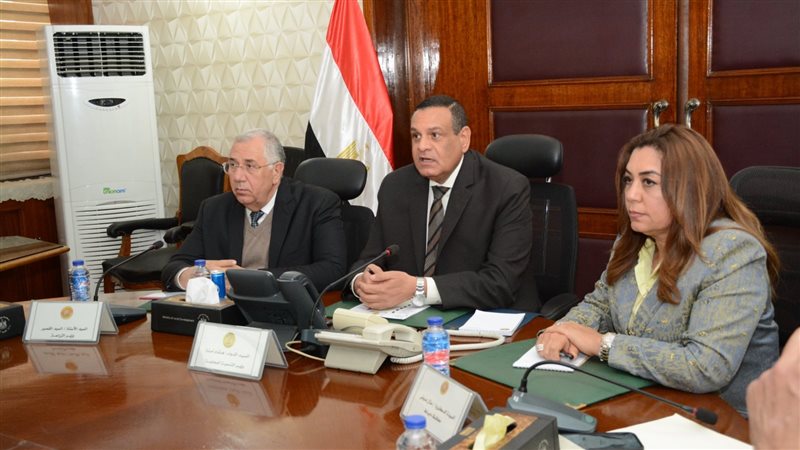 وزيرا التنمية المحلية