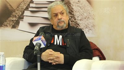 عمر عبد العزيز: الدراما اعتمدت على الرواية وأجر الممثل كان 4 جنيهات وربع (فيديو)