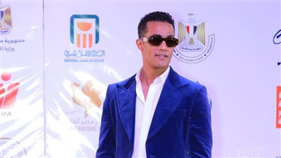 محمد رمضان معلقا على غياب محافظ الأقصر عن حفل تكريمه: المفروض يحضر (فيديو) 