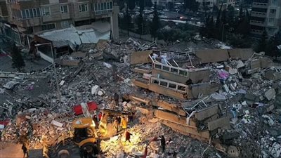 كأنها نهاية العالم.. شاهد الآثار المدمرة لـ زلزال تركيا في كهرمان مرعش (فيديو)