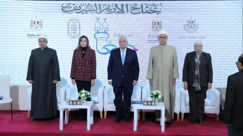 تكريم الفائزين في
