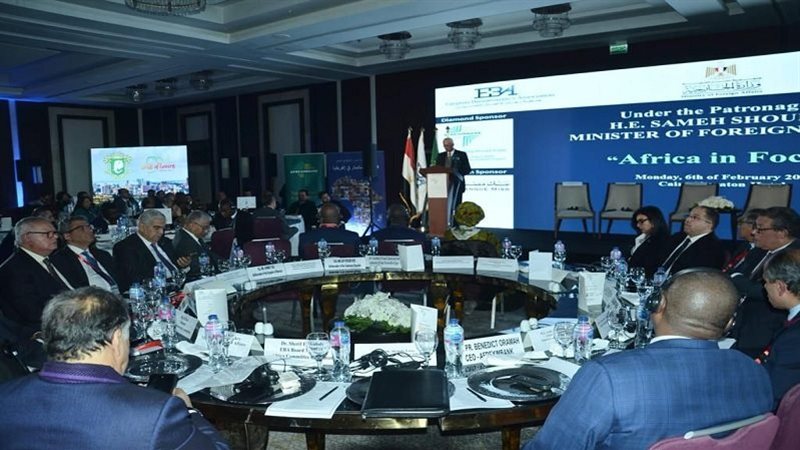 الملتقى الأول للسفراء