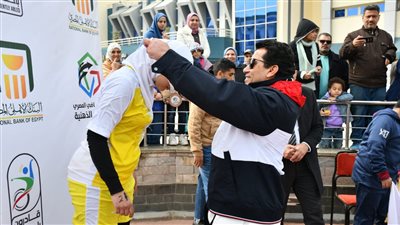 وزير الرياضة يشهد منافسات بطولة الجمهورية لألعاب القوى لقادرون باختلاف بالمركز الأوليمبي