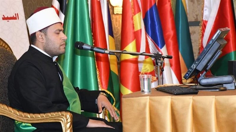 الفائز بجائزة الفرع