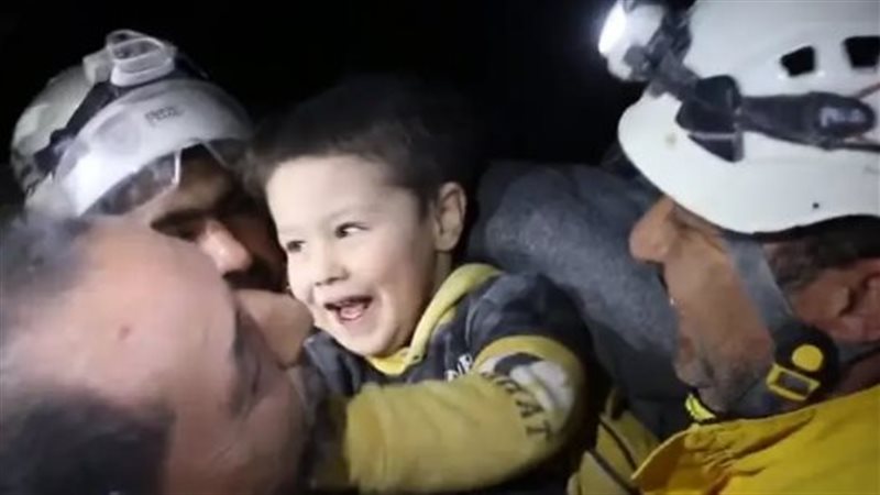 انقاذ الطفل السوري