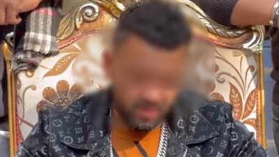 ترحيل البلوجر لوشا إلى قسم الهرم