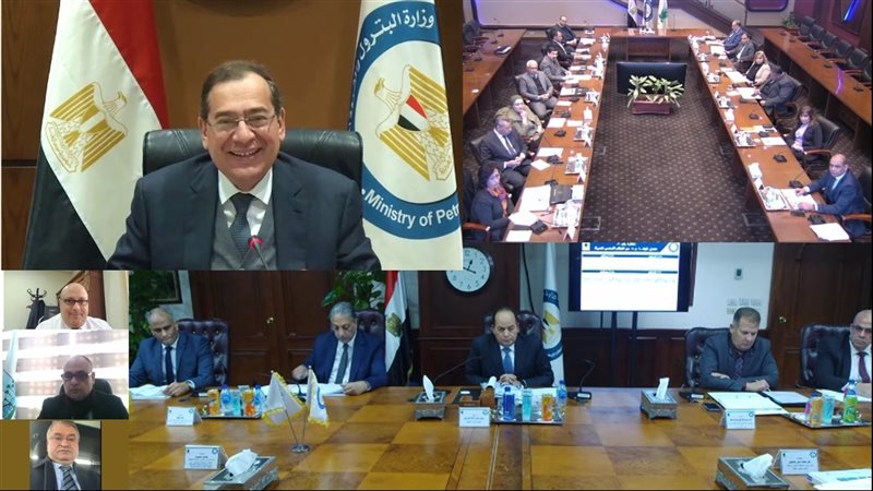 الملا خلال انعقاد