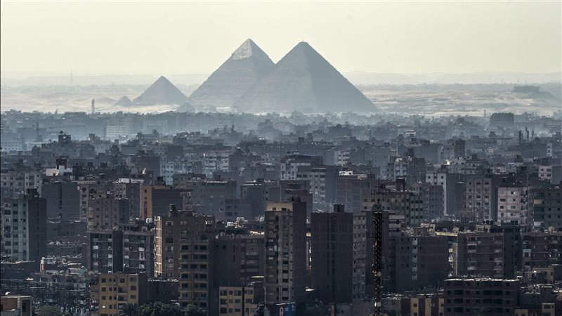 مصر وأهرامات الجيزة،