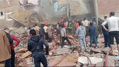 ارتفاع عدد ضحايا انهيار عقار دمنهور لحالتي وفاة و20 مصابا 