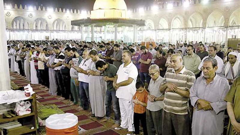 مصلين، فيتو