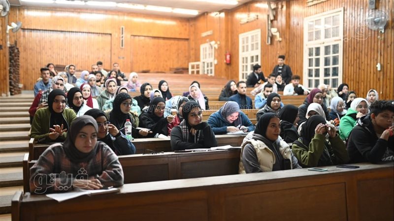 طلاب جامعة القاهرة،