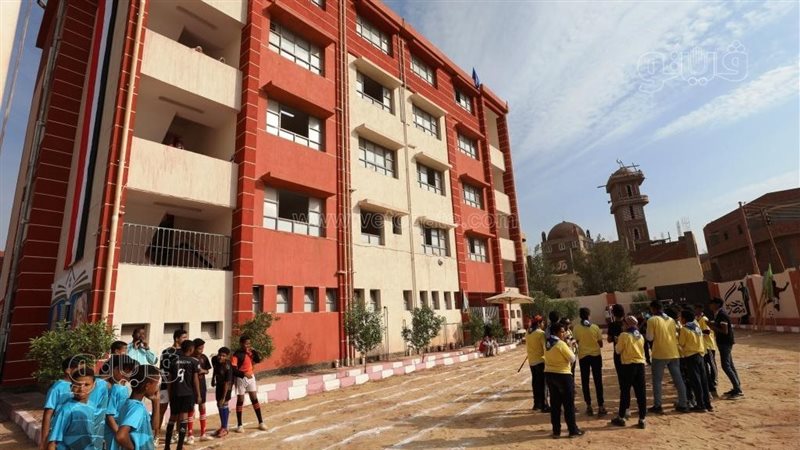 مدارس أسوان،فيتو