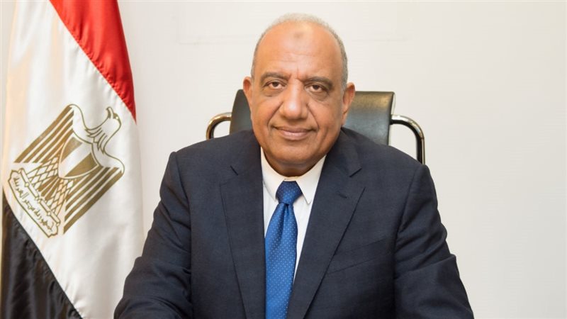 وزير قطاع الاعمال،