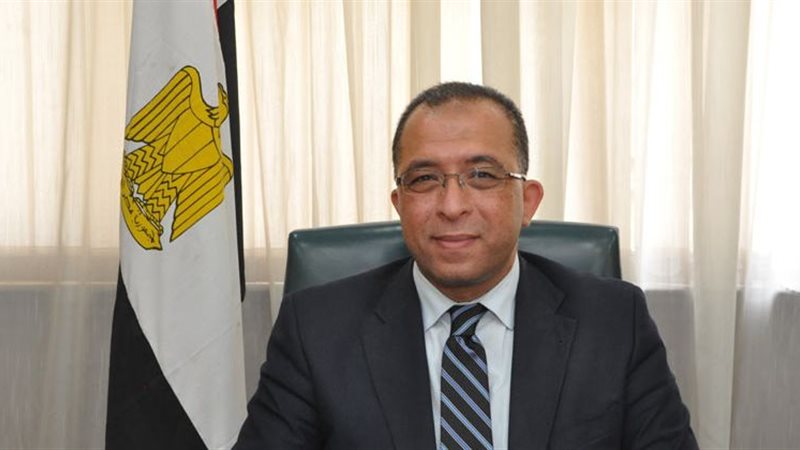 الدكتور أشرف العربي