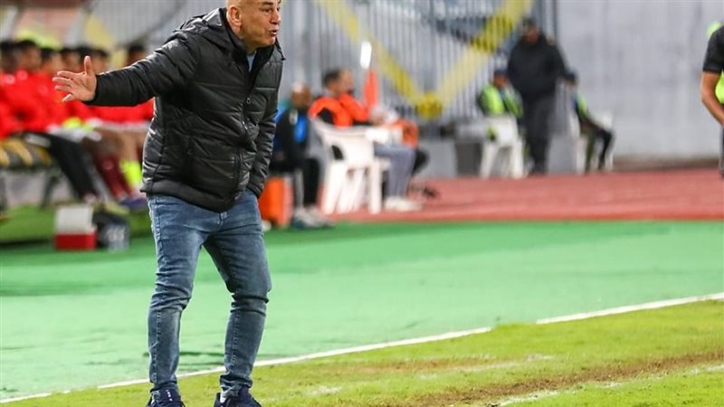 حسام حسن، فيتو