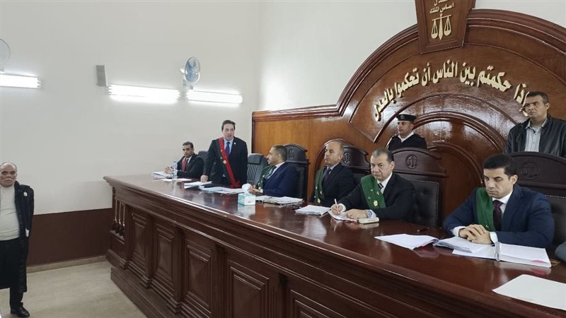 محاكمة متهمين، فيتو