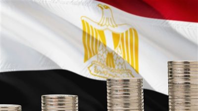 خبراء: مخاطر الدين تتعرض لها جميع الدول.. والتنمية الاقتصادية تحتاج لرؤوس أموال واستثمارات أجنبية ضخمة