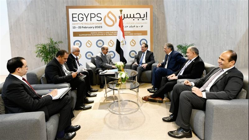 الملا يلتقي رؤساء