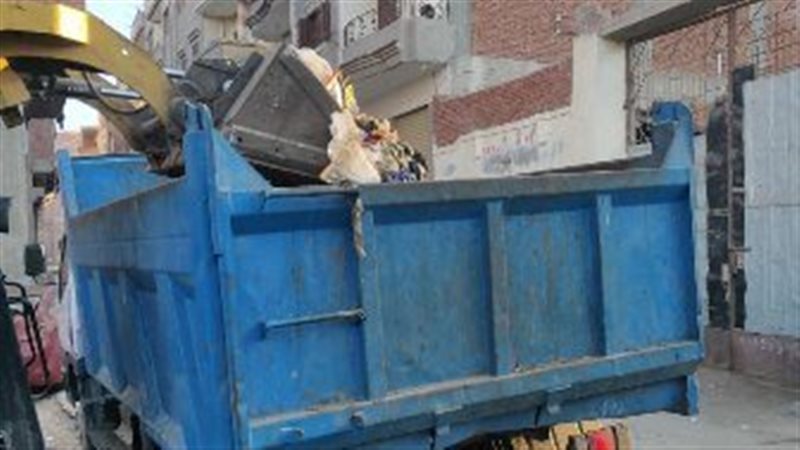جانب من رفع القمامة،فيتو