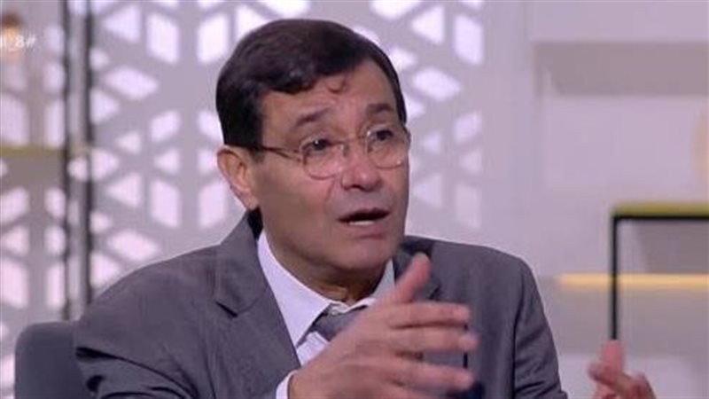 الكاتب الصحفي محمد