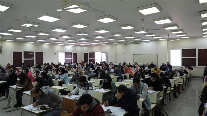 طلاب جامعة القاهرة،