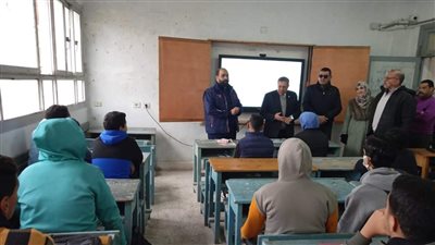 وكيل تعليم البحيرة يتابع انتظام العملية التعليمية ويتفقد مدارس بدمنهور (صور)