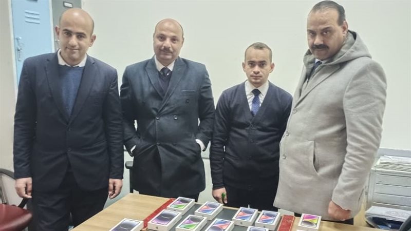 الهواتف بحوزة جمارك