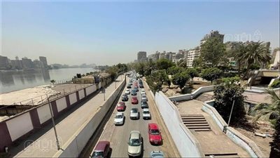تكتلات مرورية أعلى كوبري أكتوبر وشوارع وسط البلد (فيديو) 