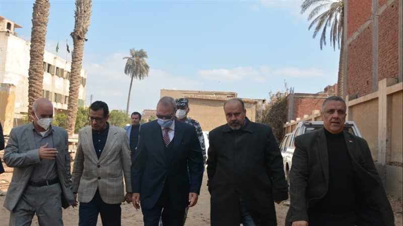 محافظ القليوبية خلال