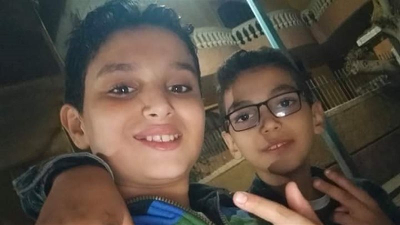 الطفلان، فيتو