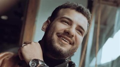 فقدان الصوت النفسي، كل ما تريد معرفته عن مرض مطرب المهرجانات مسلم