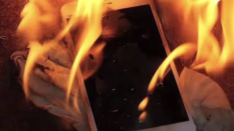 سخونه الهاتف، فيتو