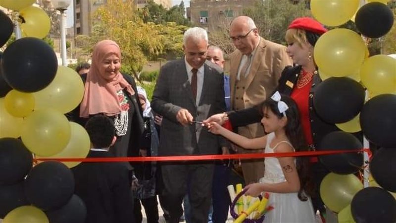 افتتاح معرض المدرسة