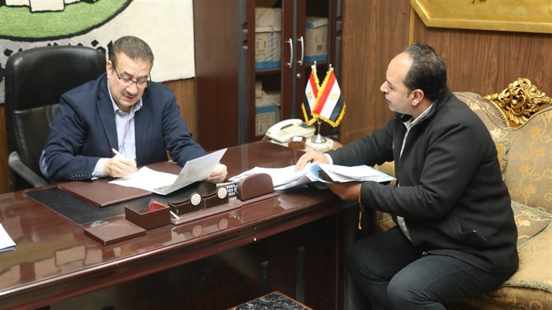 محافظ المنوفية خلال