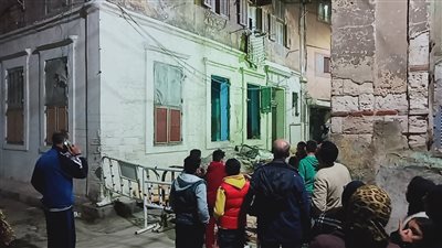 الحصيلة النهائية.. مصرع 3 أشخاص في العقار المنهار بمنطقة الجمرك بالإسكندرية (فيديو)