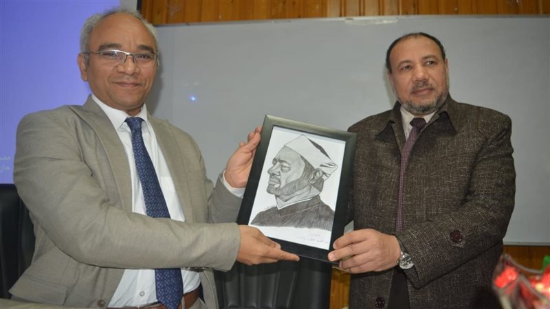  نائب رئيس جامعة