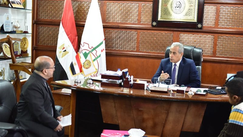 وزير القوى العاملة