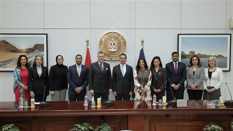 وزير السياحة والآثار