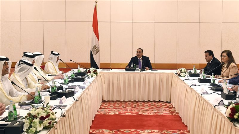 لقاء مدبولي وأعضاء