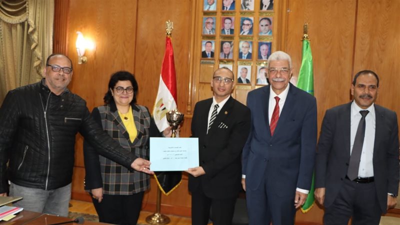 تكريم الكليات الفائزة،