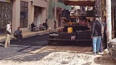 تنفيذ أعمال الرصف بعدد من شوارع حي ثان الزقازيق 