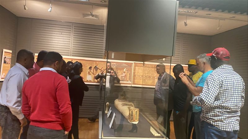 وفد الكاف بمكتبة